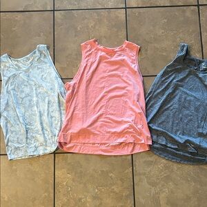 Women's active tanks - Set of 3